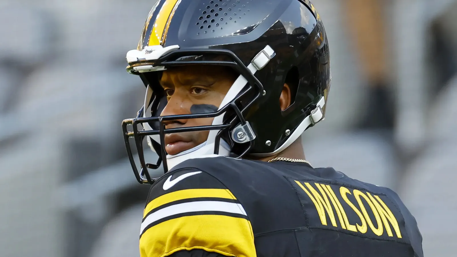 Steelers Break Silence on Extension Plans for Russell Wilson & Justin Fields