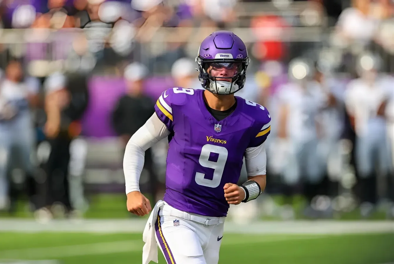 Vikings Eyeing Veteran QB to Replace J.J. McCarthy, Insider Says