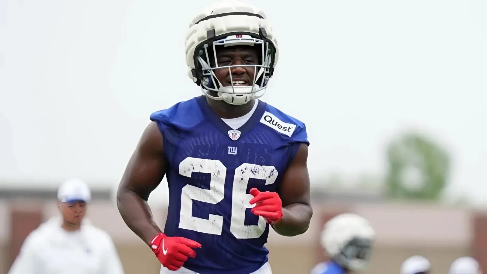 New York Giants RB Devin Singletary Ranked as NFL's Worst RB1