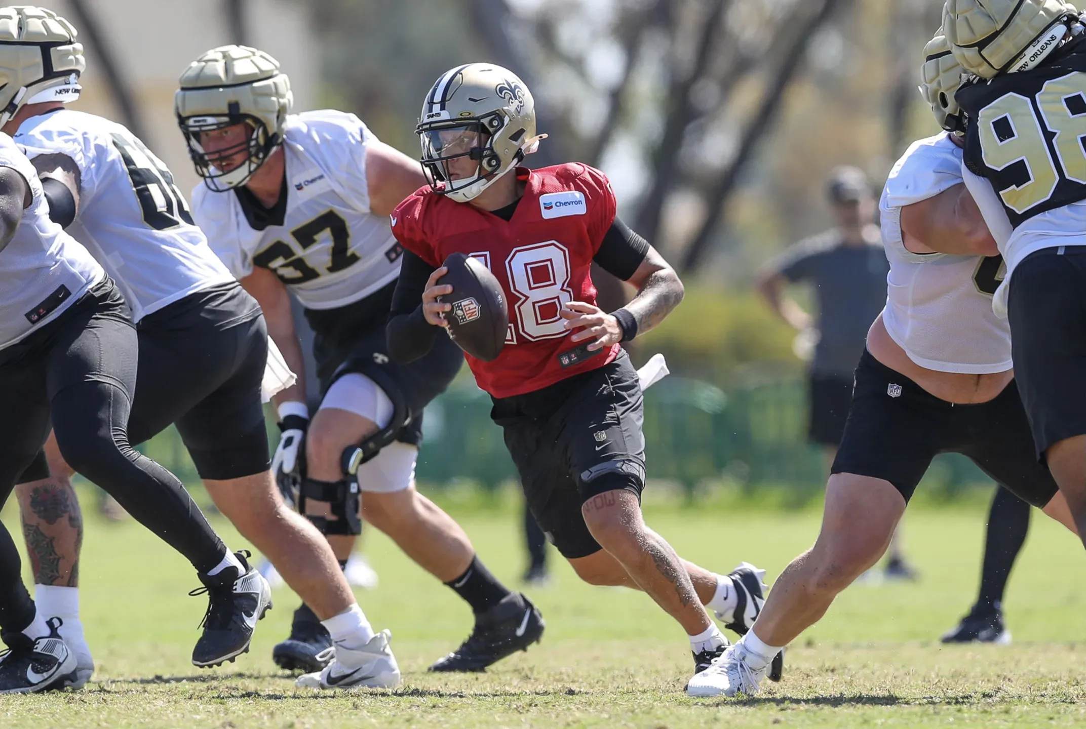 Top Players to Watch in Saints vs. 49ers Preseason Primetime Clash