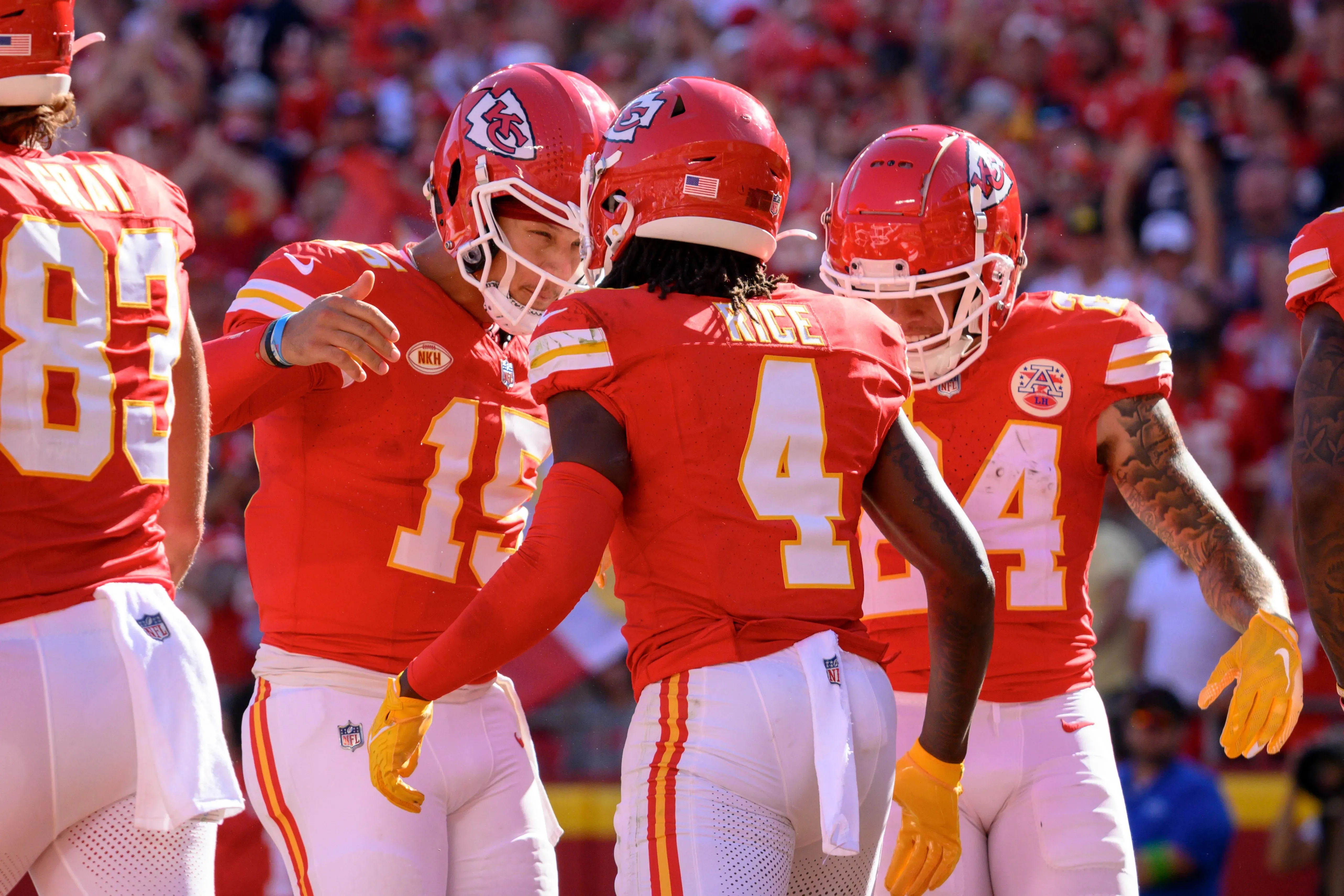 Chiefs QB Patrick Mahomes Believes Young WR ‘Going to be a Lot Better This Year’