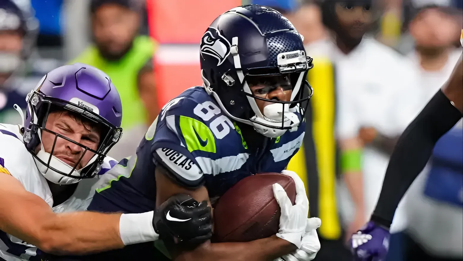 Watch: Sam Howell finds Easop Winston Jr for beautiful Seahawks touchdown vs. Titans