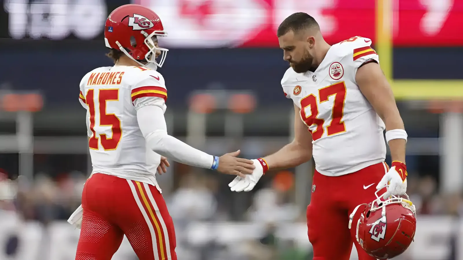 Chiefs’ Patrick Mahomes Calls Out TE Travis Kelce Over Viral Play: ‘I Was Mad’