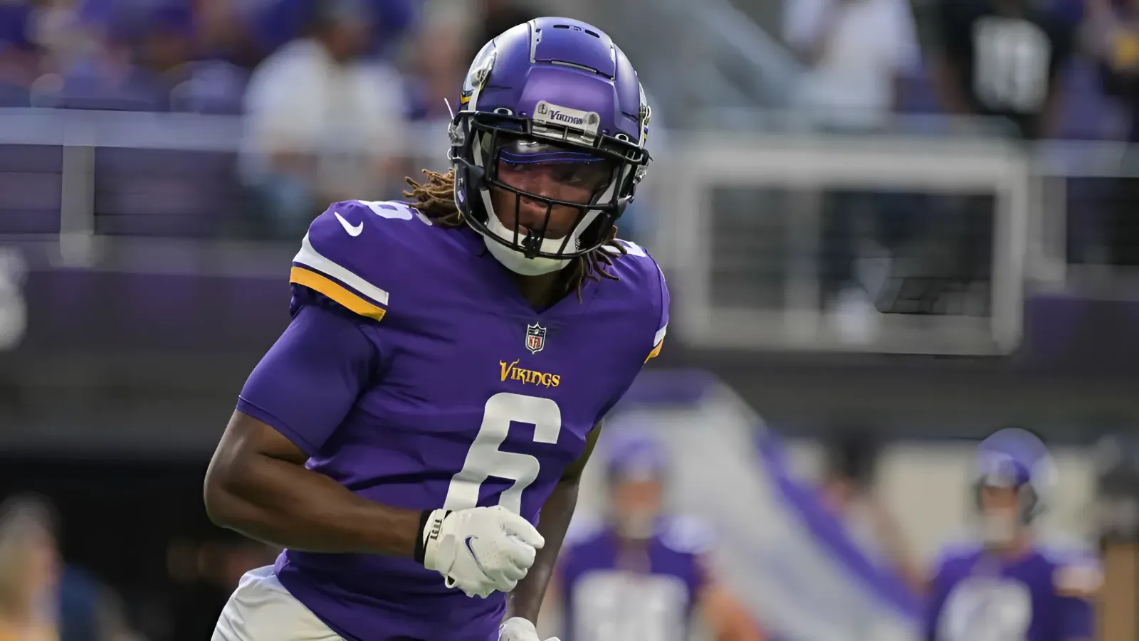 Watch: Former Vikings first-round pick Lewis Cine snags preseason interception