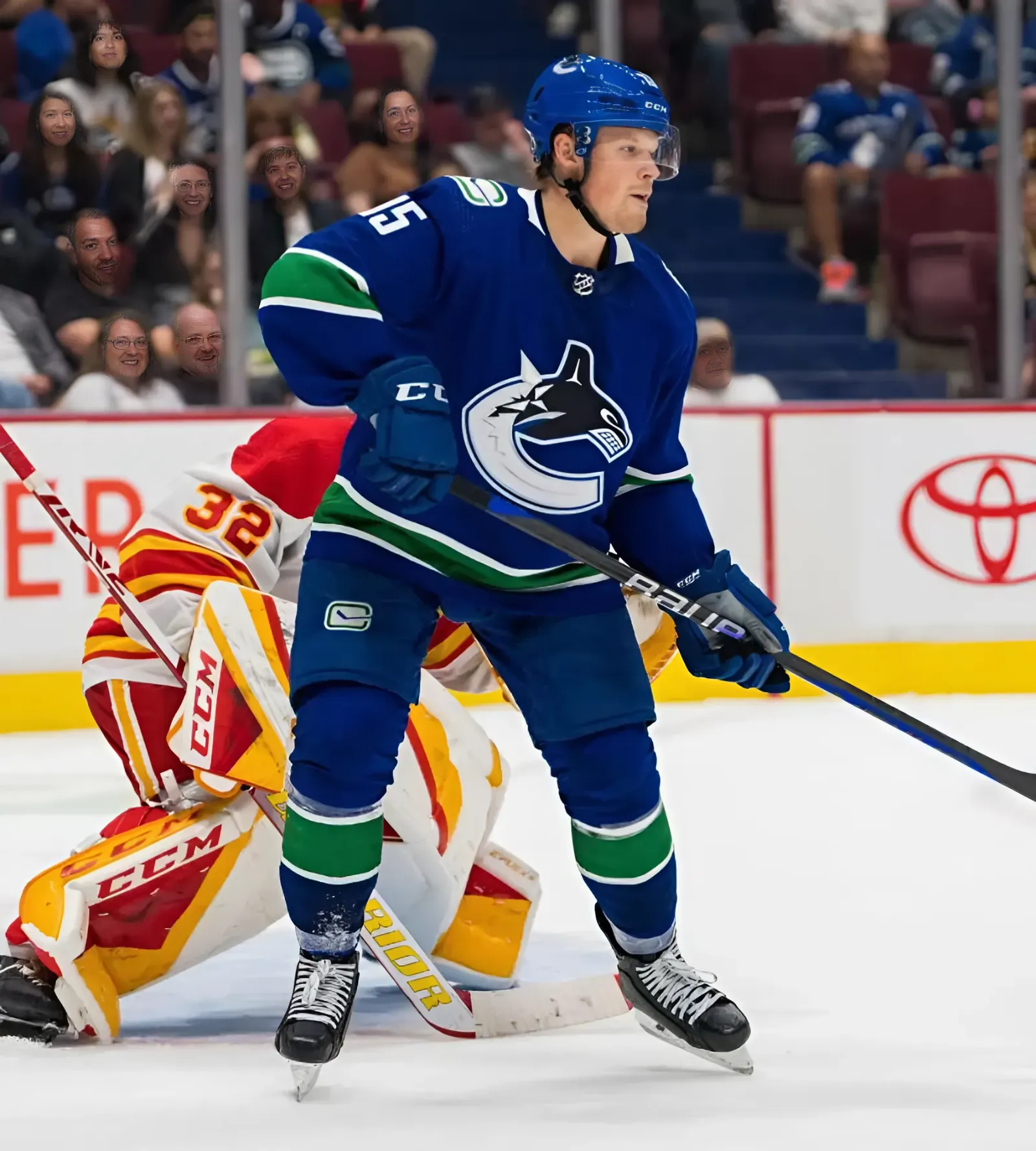 Red Wings make statement on former Canucks Tyler Motte and Sheldon Dries