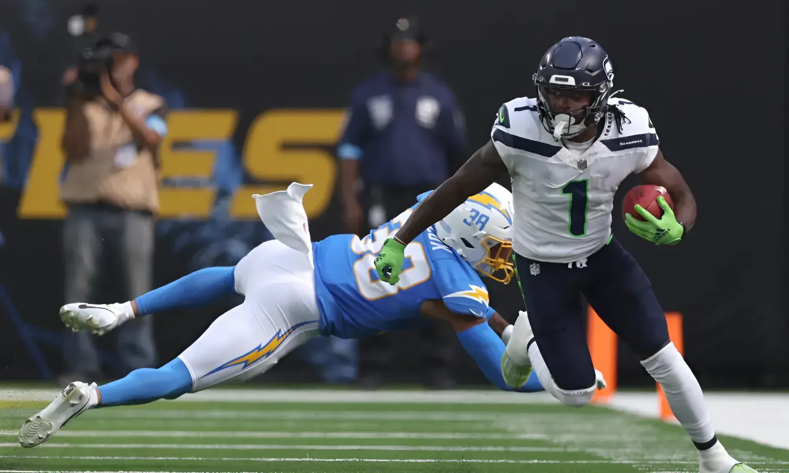 Seahawks WR Dee Eskridge was inactive vs. Titans