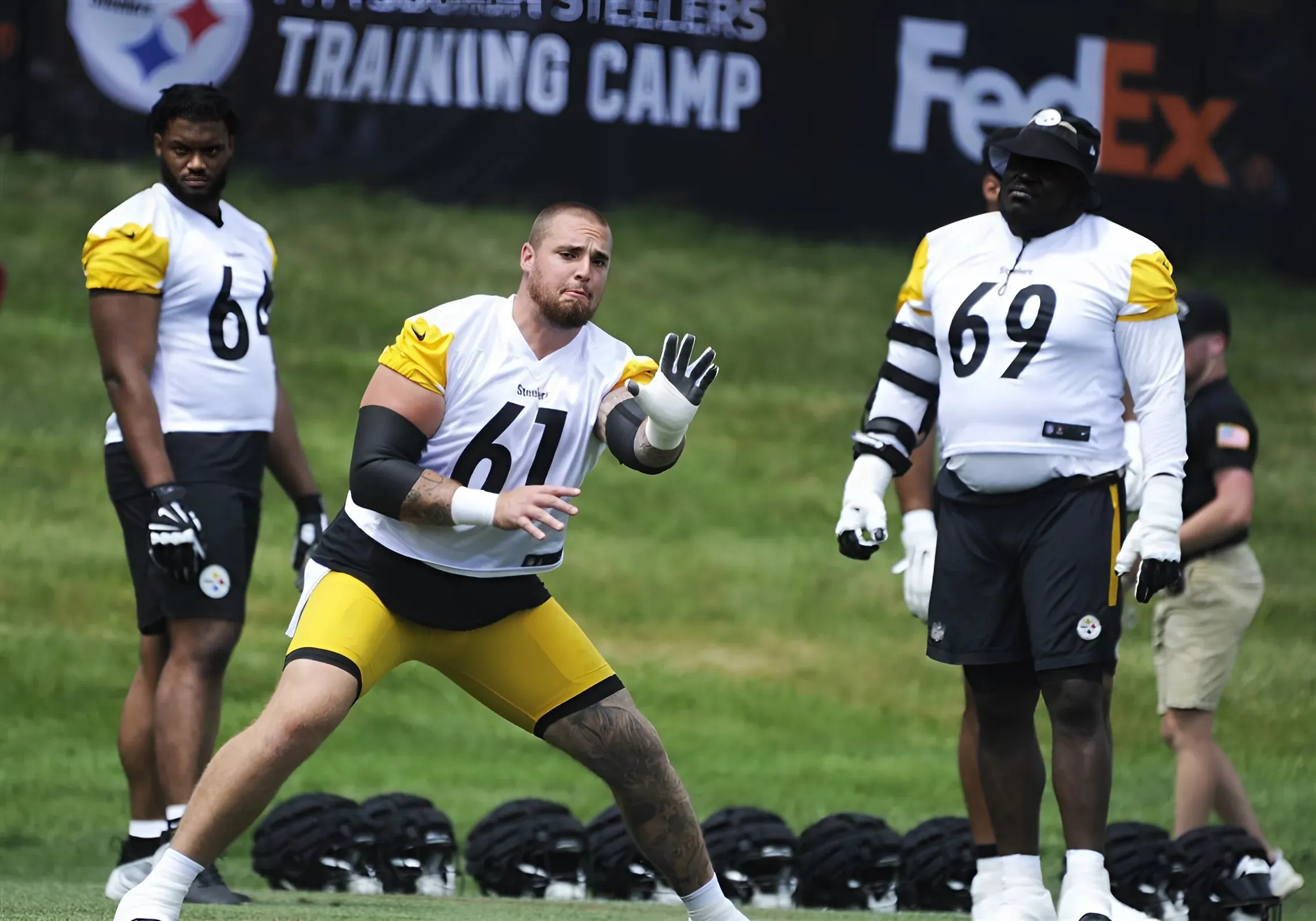 Exploring Steelers Backup Center Options (And Possible Mason Cole Reunion)