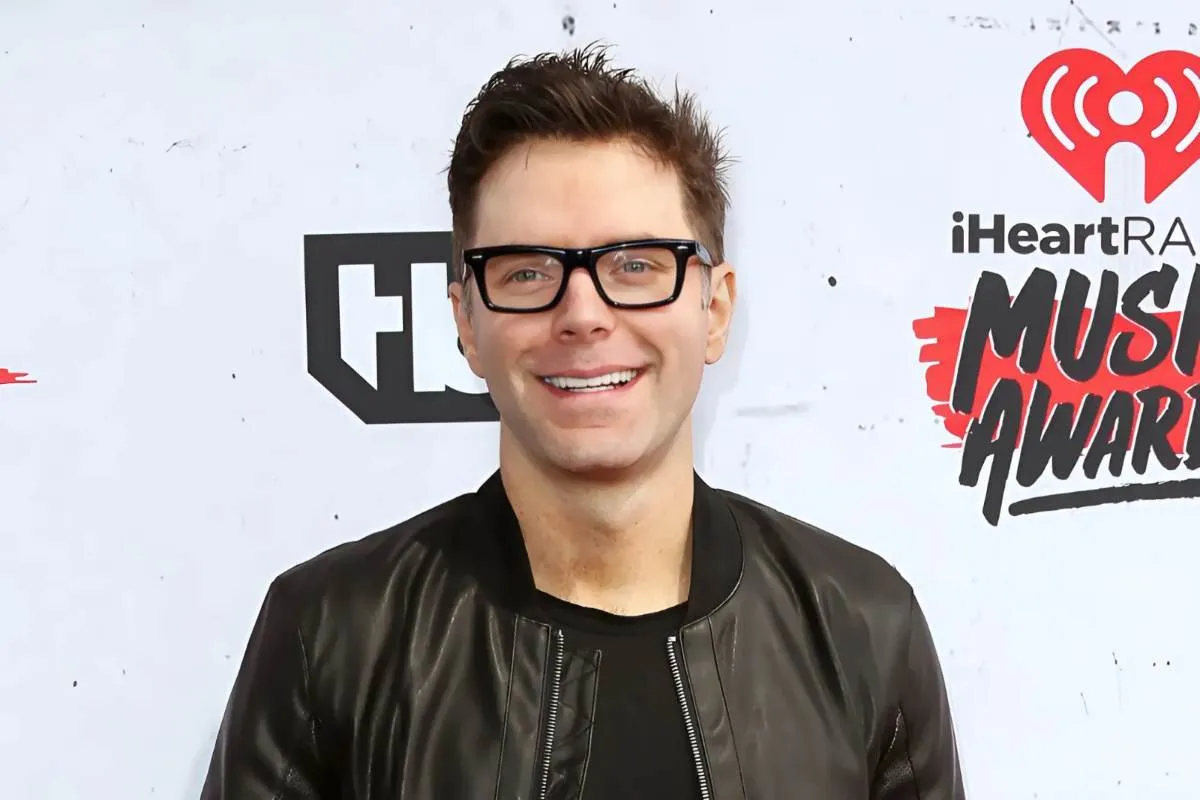 ‘DWTS’ Winner Bobby Bones Responds to Julianne Hough Calling Him ‘Not the Best’ Dancer tram