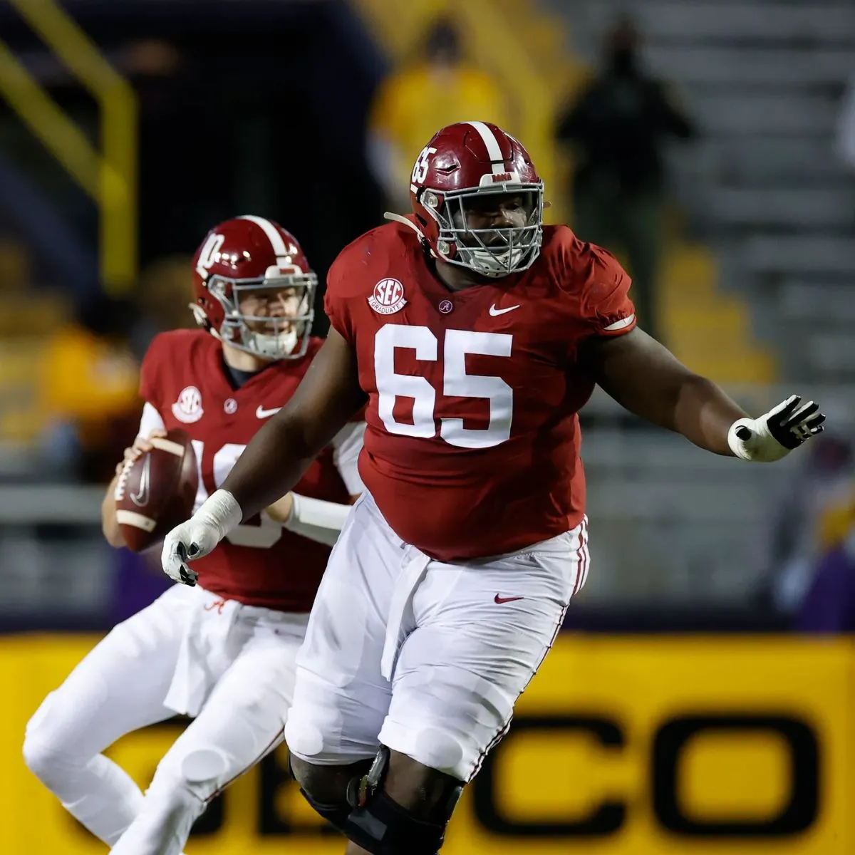 Former Alabama offensive lineman returning to Birmingham Stallions