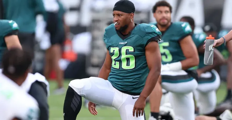 Eagles Could Sign Four-Time Pro Bowler Due To Saquon Barkley Injury Concern