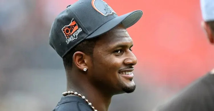 Browns Issue Troubling 2-Word Statement on Deshaun Watson’s Status