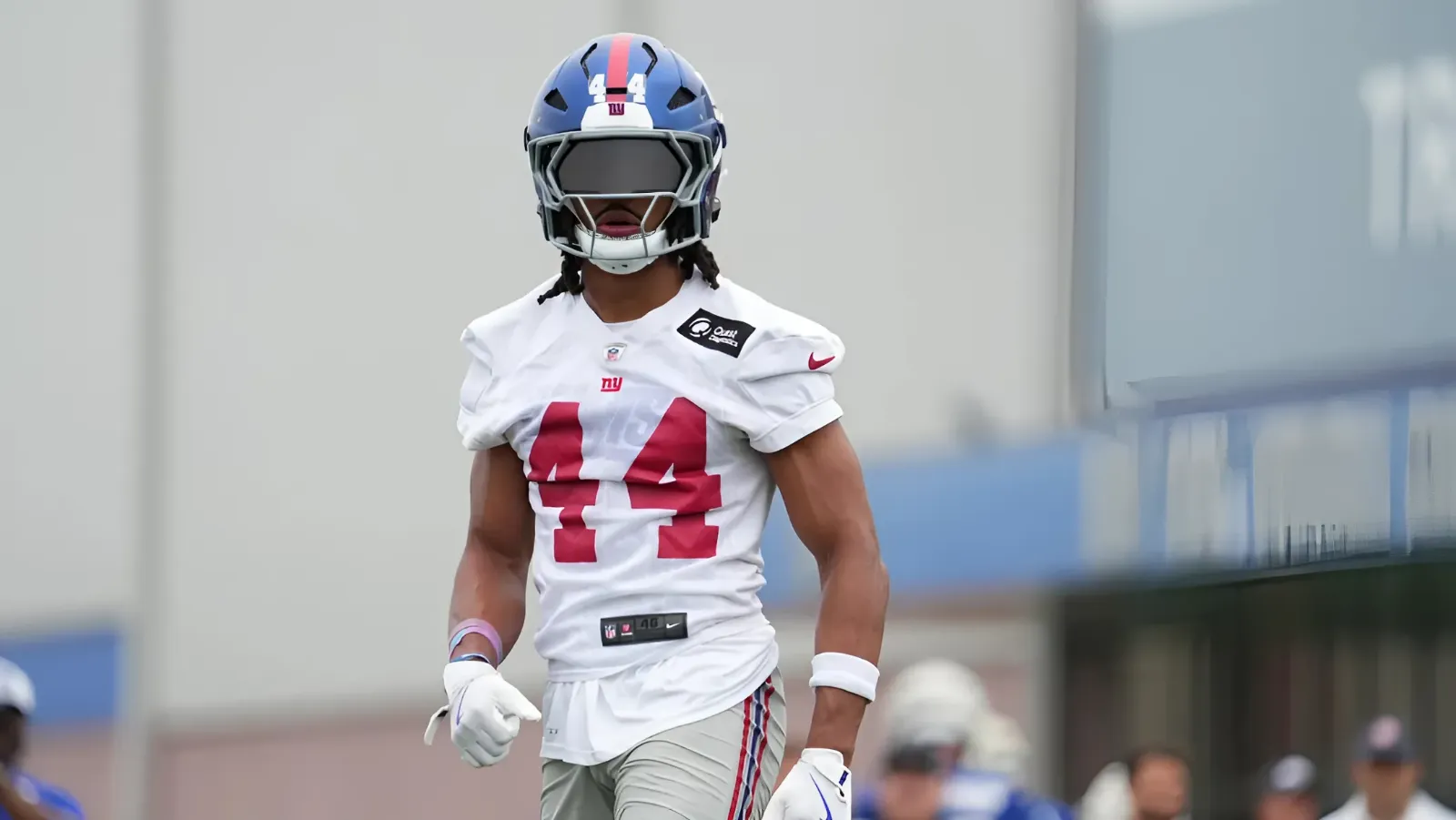 Young Giants CB getting worked by Garrett Wilson shows urgency for a new signing