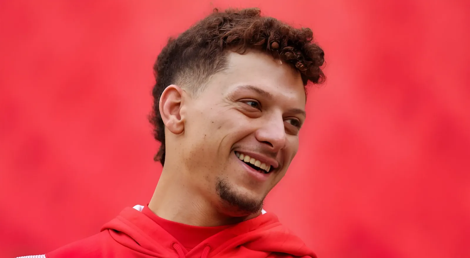 Social Media Is In Stitches Over Patrick Mahomes’ Perfect Response To Flag Football QB Saying He’s “Better Than” Chiefs Superstar