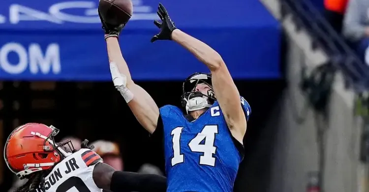 Eagles Trade Proposal Swaps OL Tyler Steen for 24-Year-Old Playmaking WR