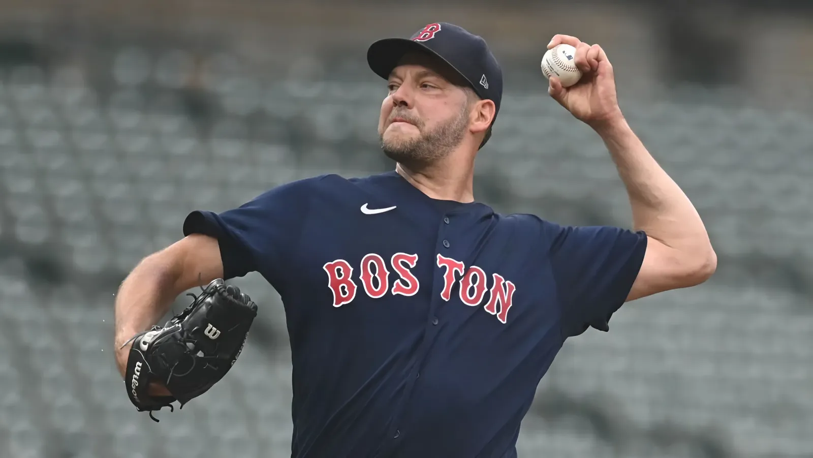 44-year-old pitcher explains decision to join Red Sox for fourth time