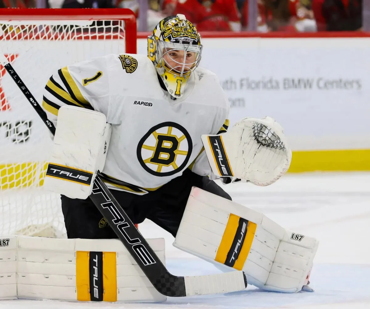 NHL Rumors: Insider reports worrying update on Jeremy Swayman's Bruins extension