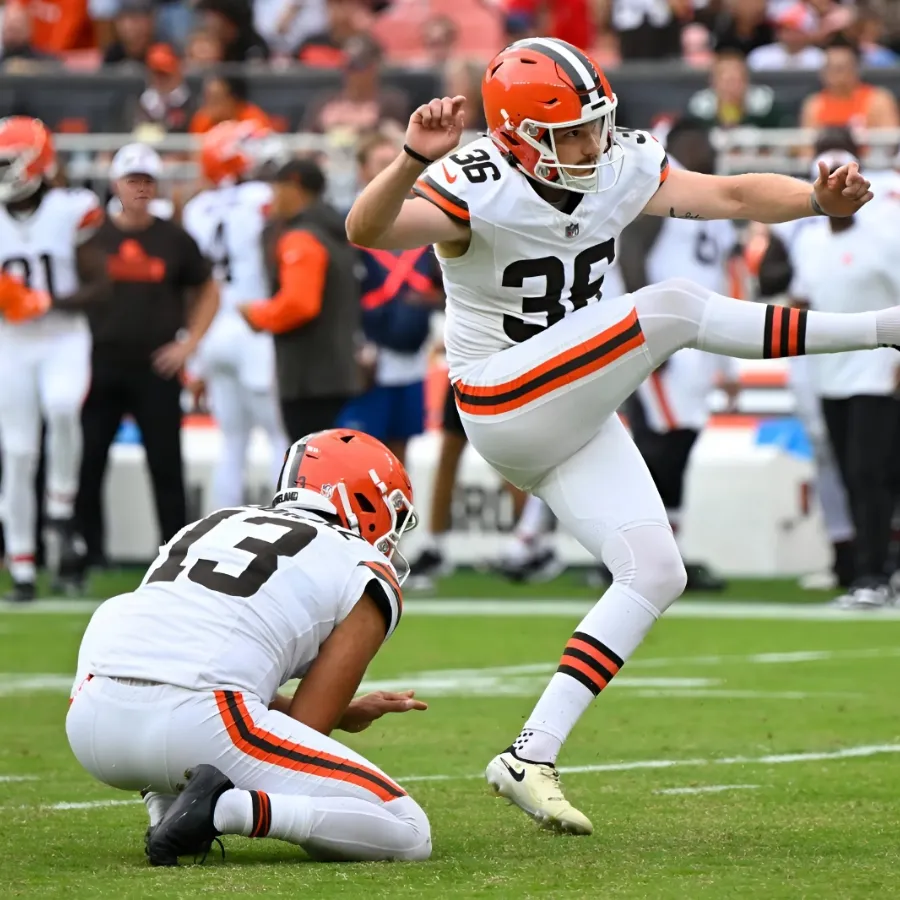 Browns Sign Former Rams Kicker After Trading Cade York: Report