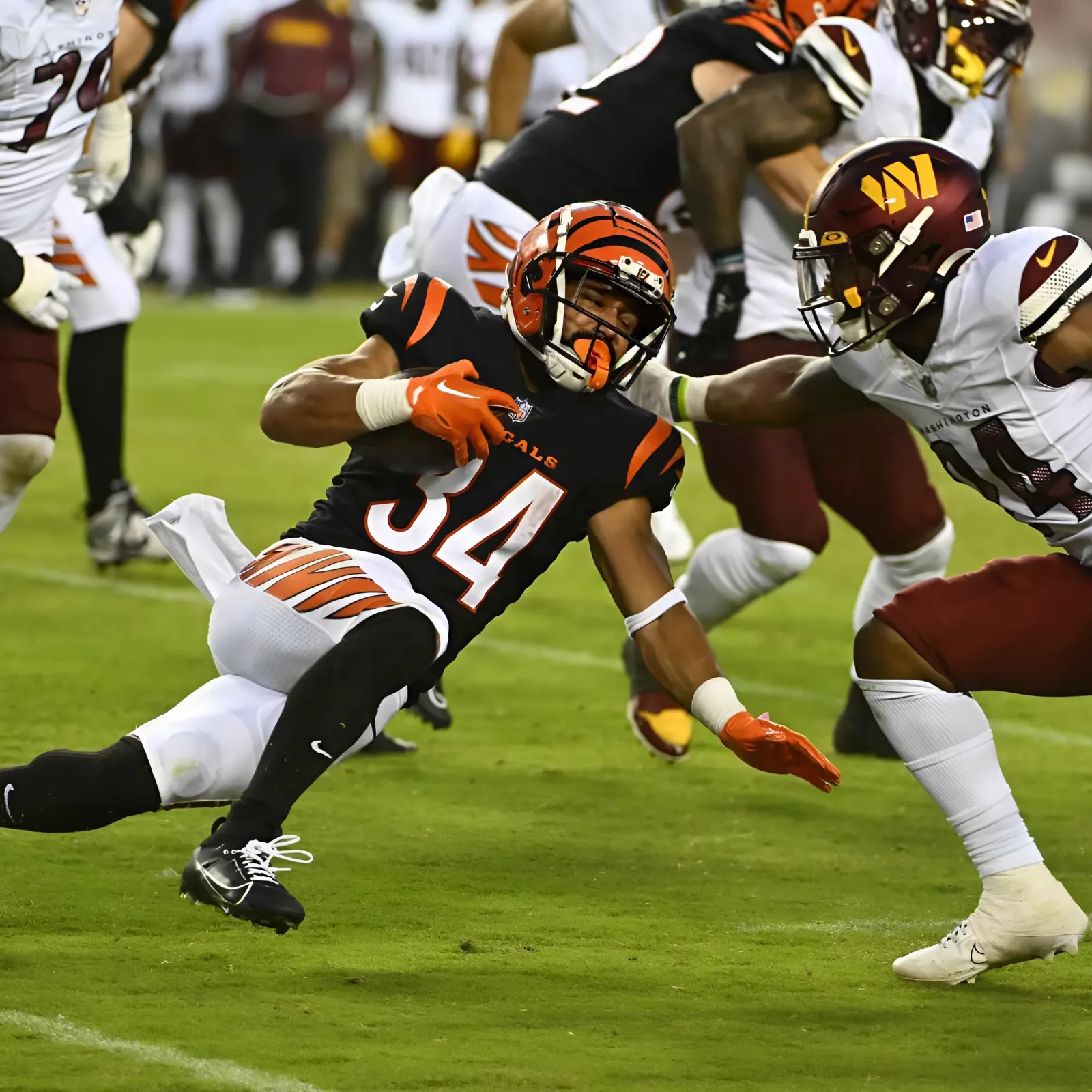 Browns Add All-UFL Running Back After Latest Injury News