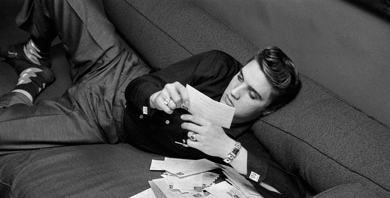 Elvis Presley at the Jefferson Hotel in 1956: A Defining Moment in Rock 'n' Roll History