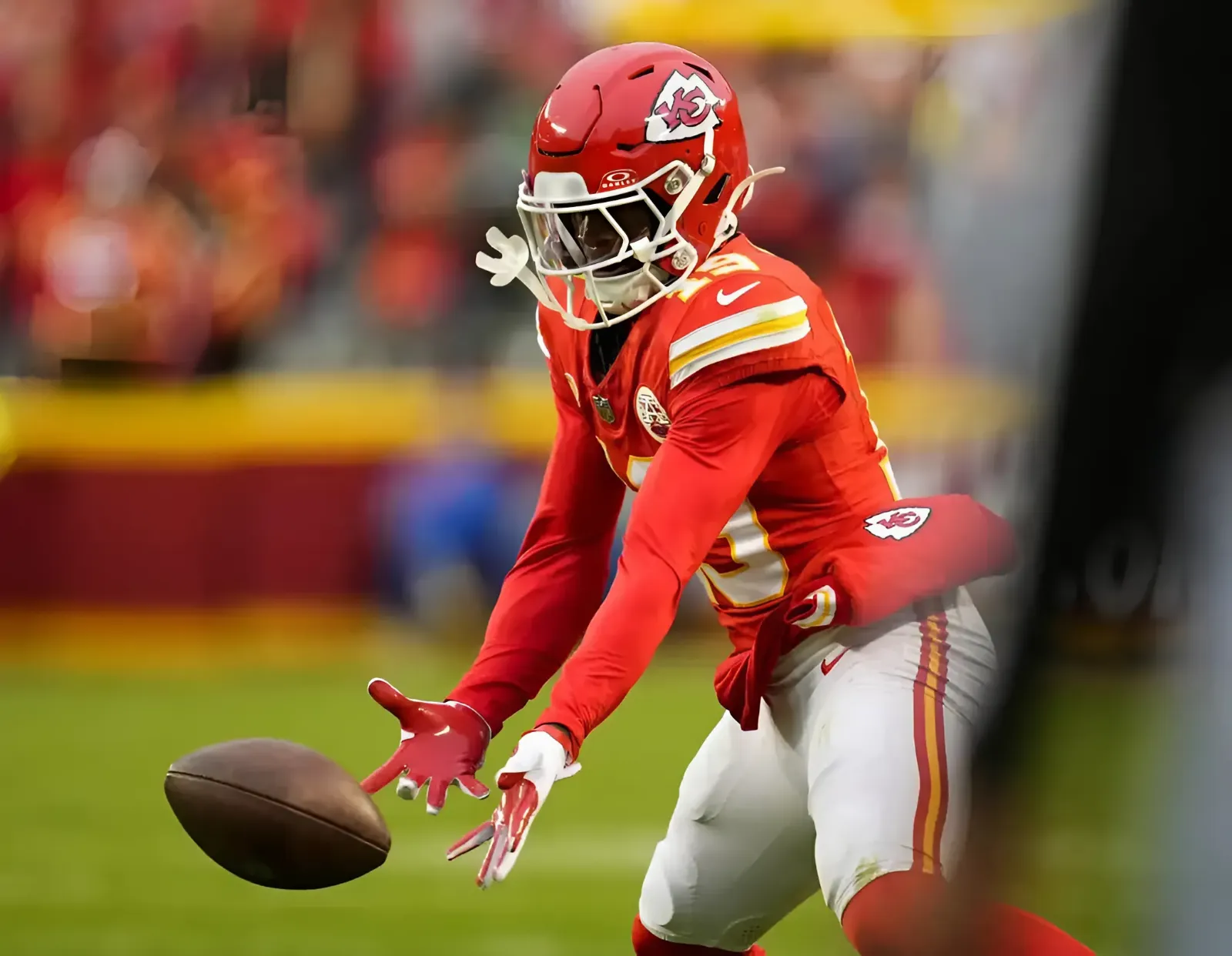 Kansas City Chiefs Encouraged to Cut Embattled Wide Receiver Following Poor 2024 Preseason