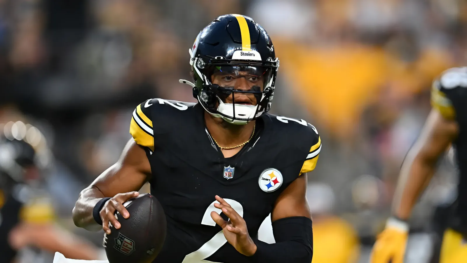 Justin Fields makes his case to be Pittsburgh Steelers' starter over Russell Wilson