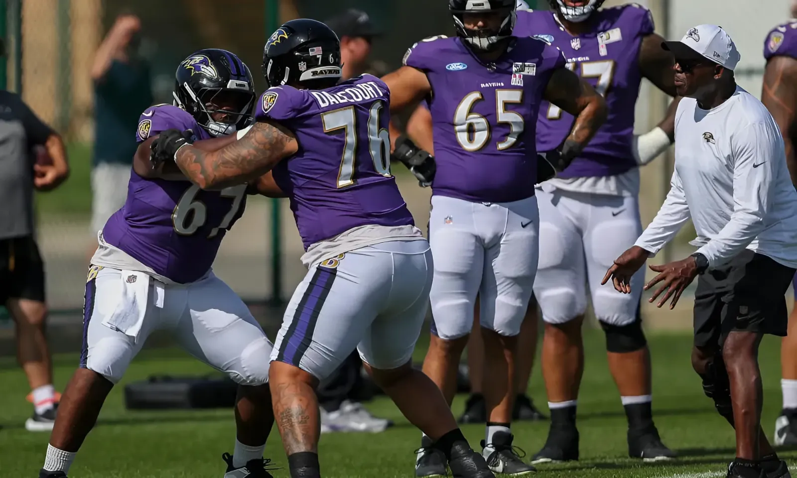 Did the Ravens' offensive line struggle with Packers' pass rush during joint practice