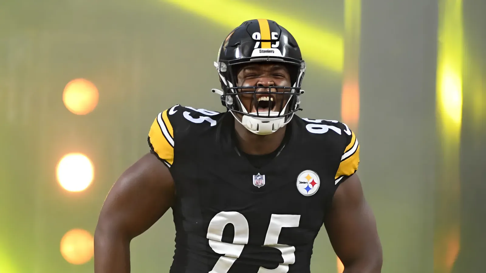 Steelers' Keeanu Benton Made Drastic Offseason Changes That Have Him Ready To Dominate In 2024