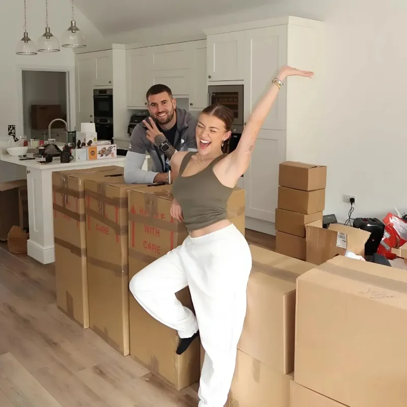 Love Island’s Molly Marsh and Zach Noble reveal they’ve moved in together as they give fans a glimpse inside new home ngocc