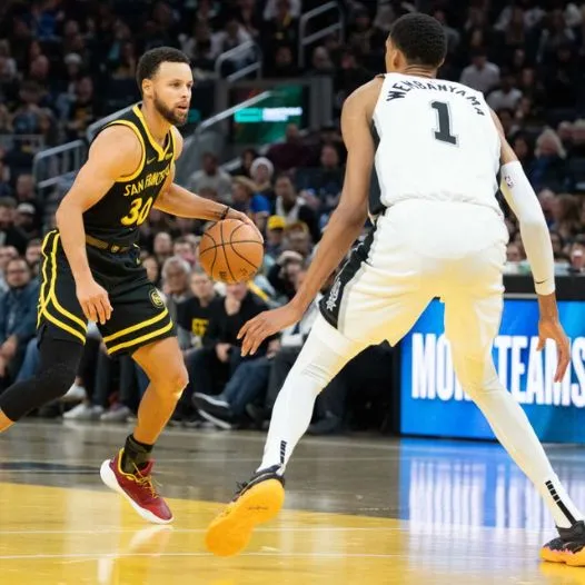 Worth It? Mock Trade Sends Stephen Curry to San Antonio Spurs