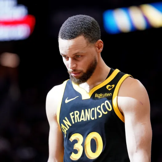 5 Reasons Why Stephen Curry Should Leave The Golden State Warriors