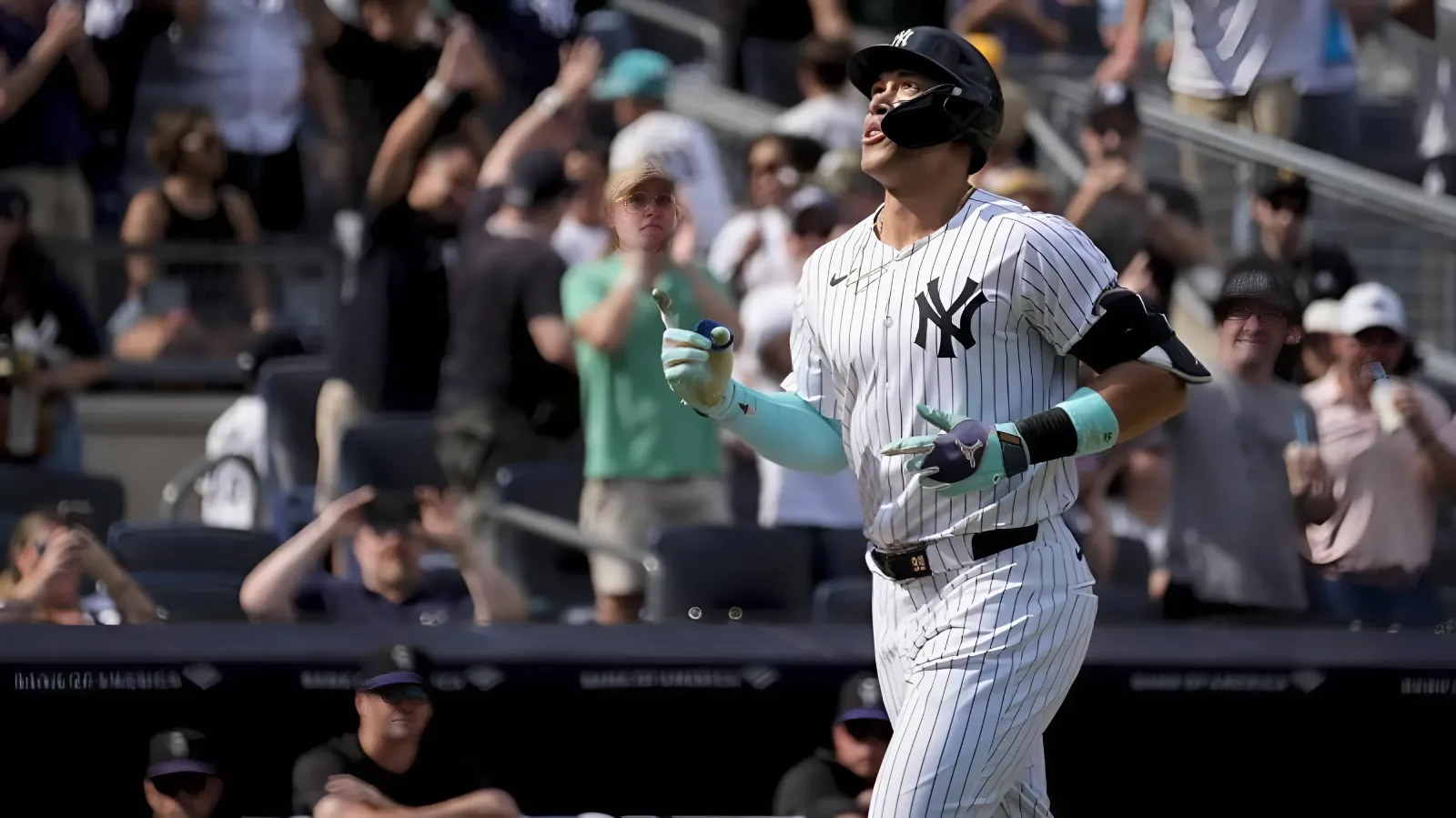 Aaron Judge becomes fifth player in MLB history with three 50-homer seasons as Yankees beat Rockies