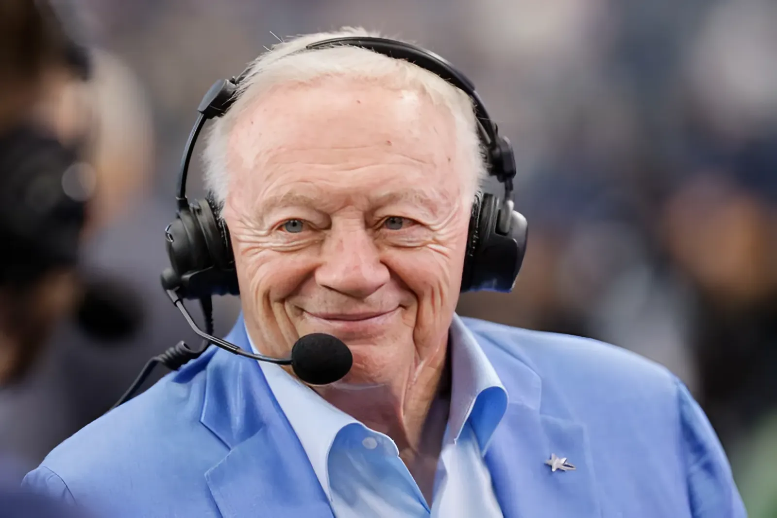 Cowboys’ Jerry Jones Reacts to Trey Lance’s 5-INT Game With Defiant Message