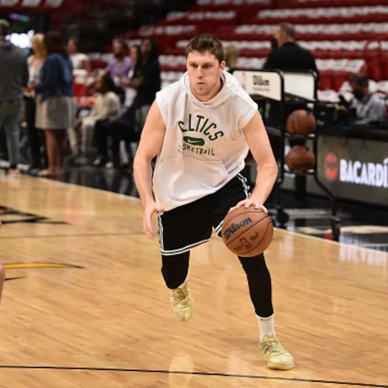 Pelicans Re-Sign Former Celtics Forward Days After Waiving Him