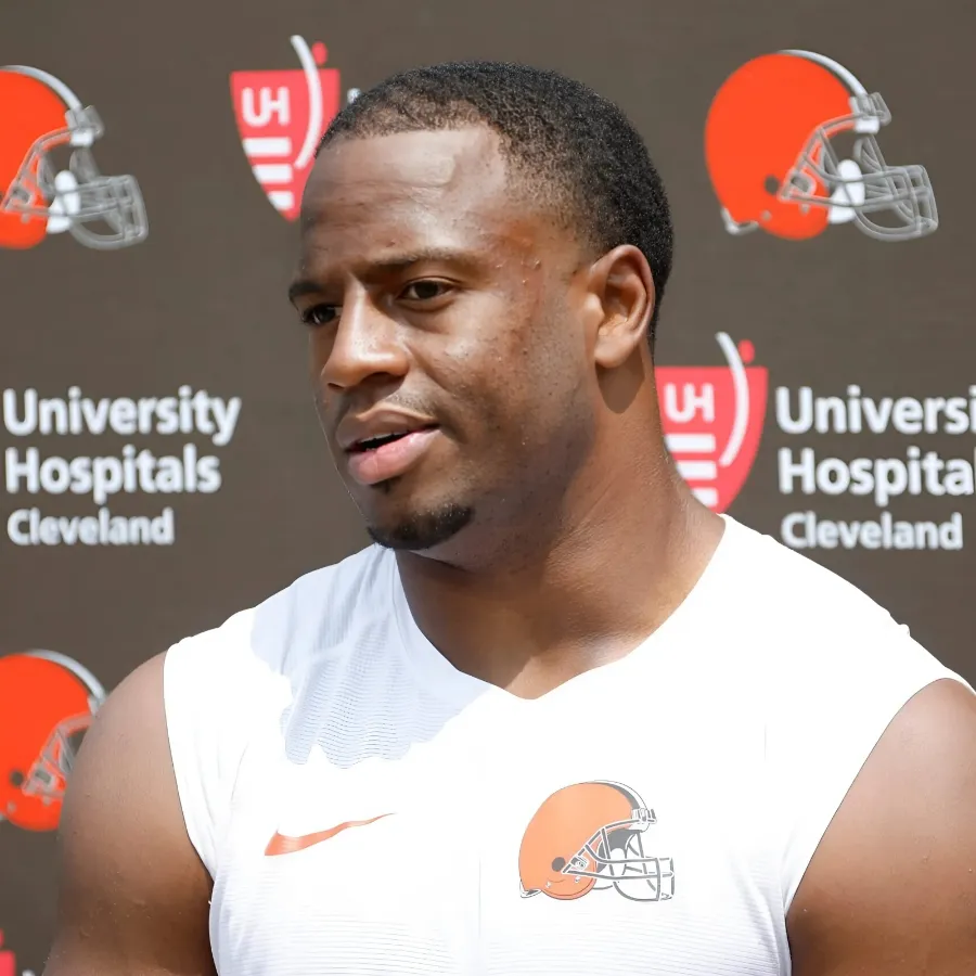 Browns will be without Nick Chubb for at least four games