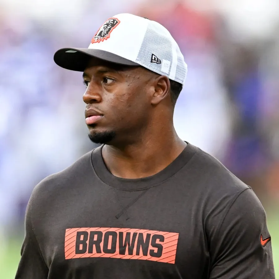 Browns Waive Pair of Running Backs After Nick Chubb Decision