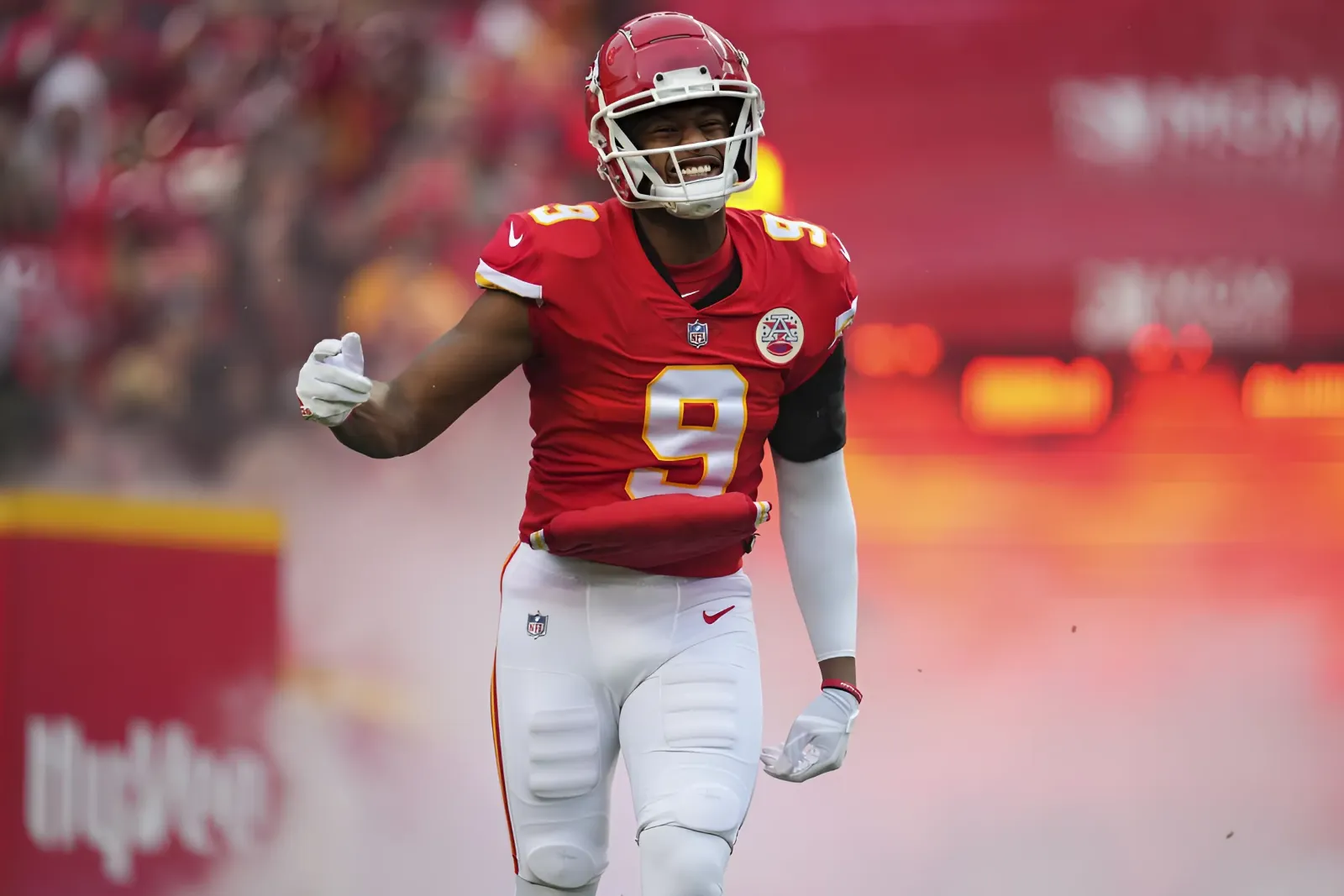 Chiefs Coach ‘Had Big Say’ in Re-Signing WR JuJu Smith-Schuster