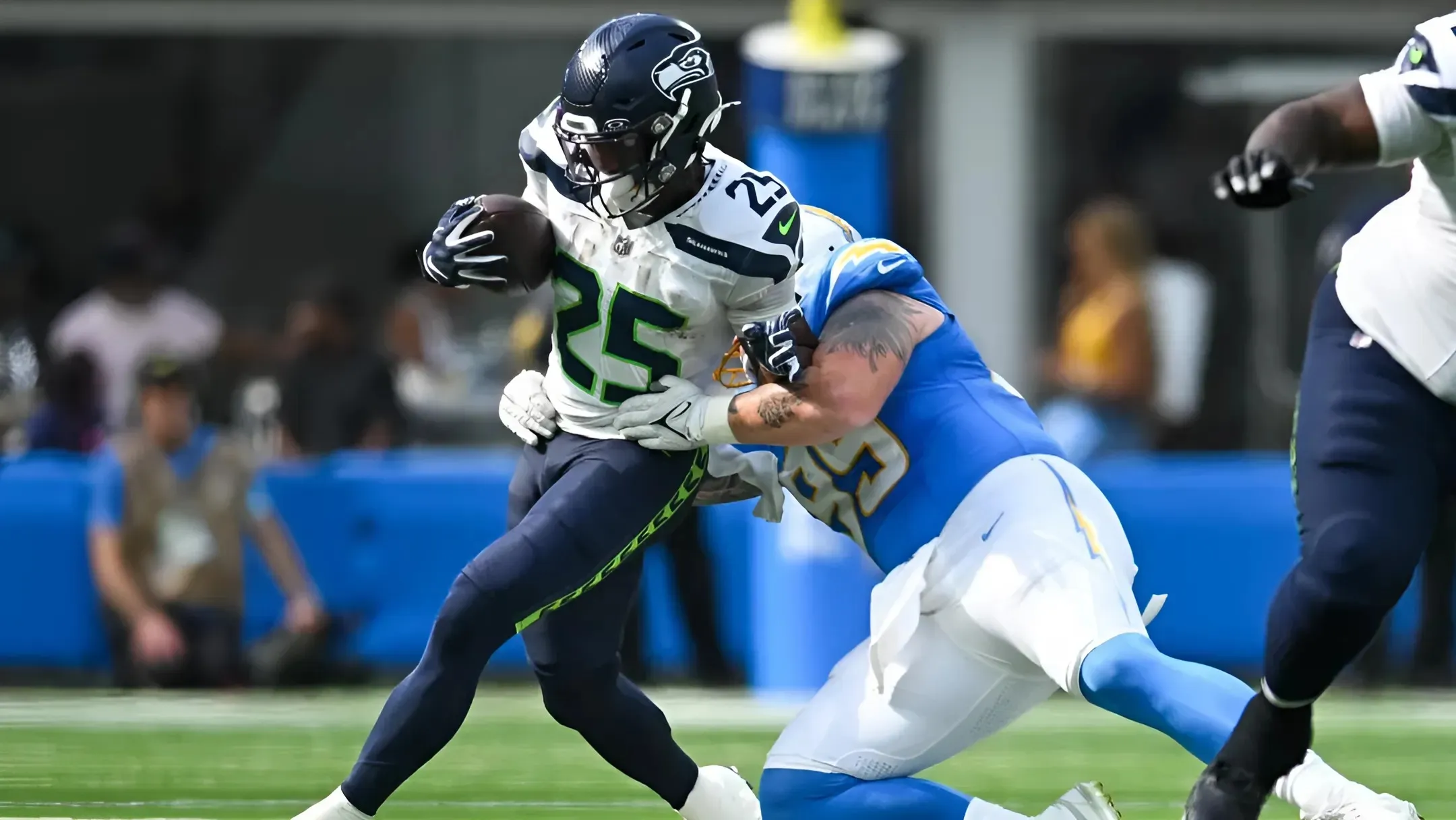 Seahawks RB Kenny McIntosh Making Strong Roster Push