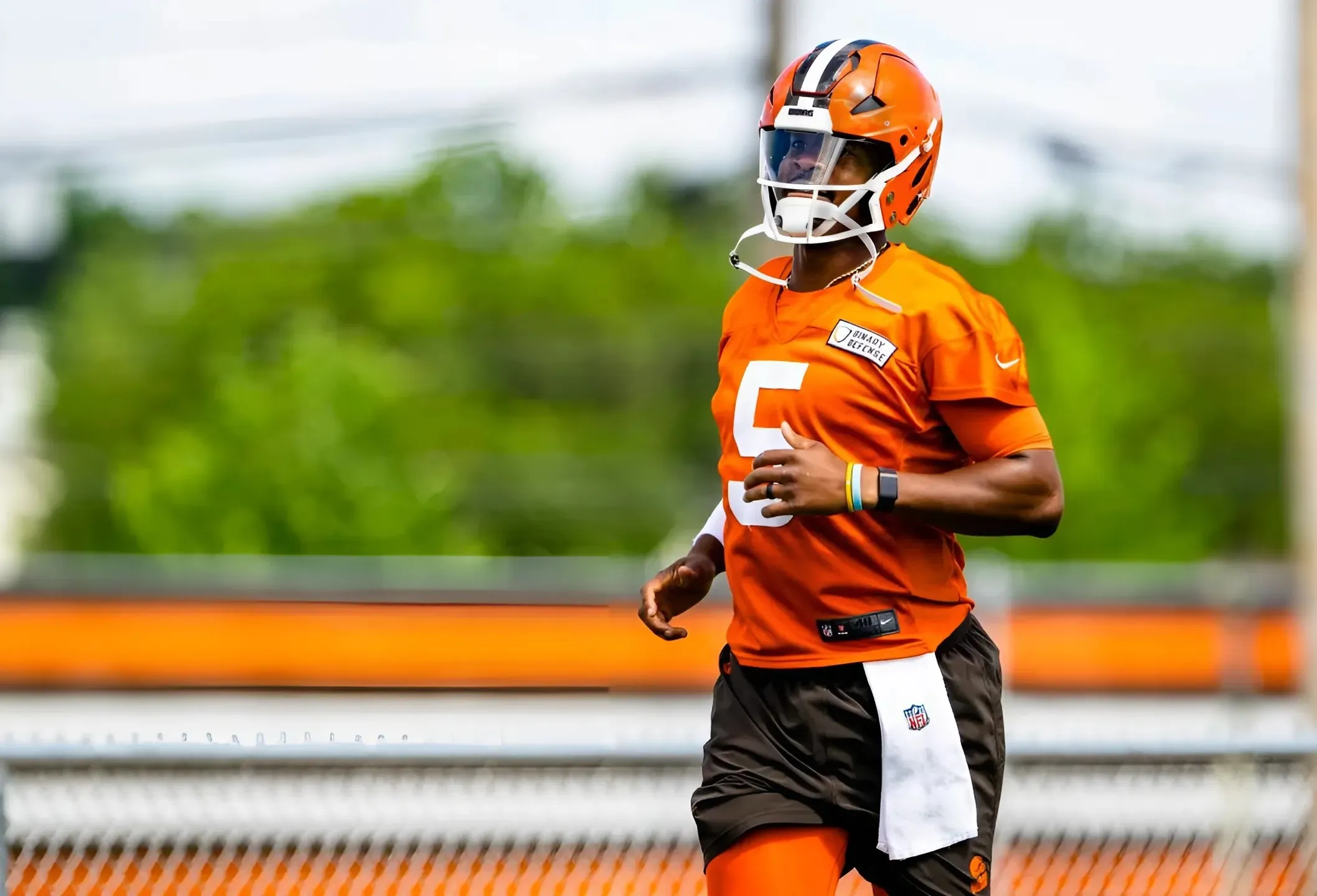 Browns Taking Trade Calls on Fan-Favorite QB