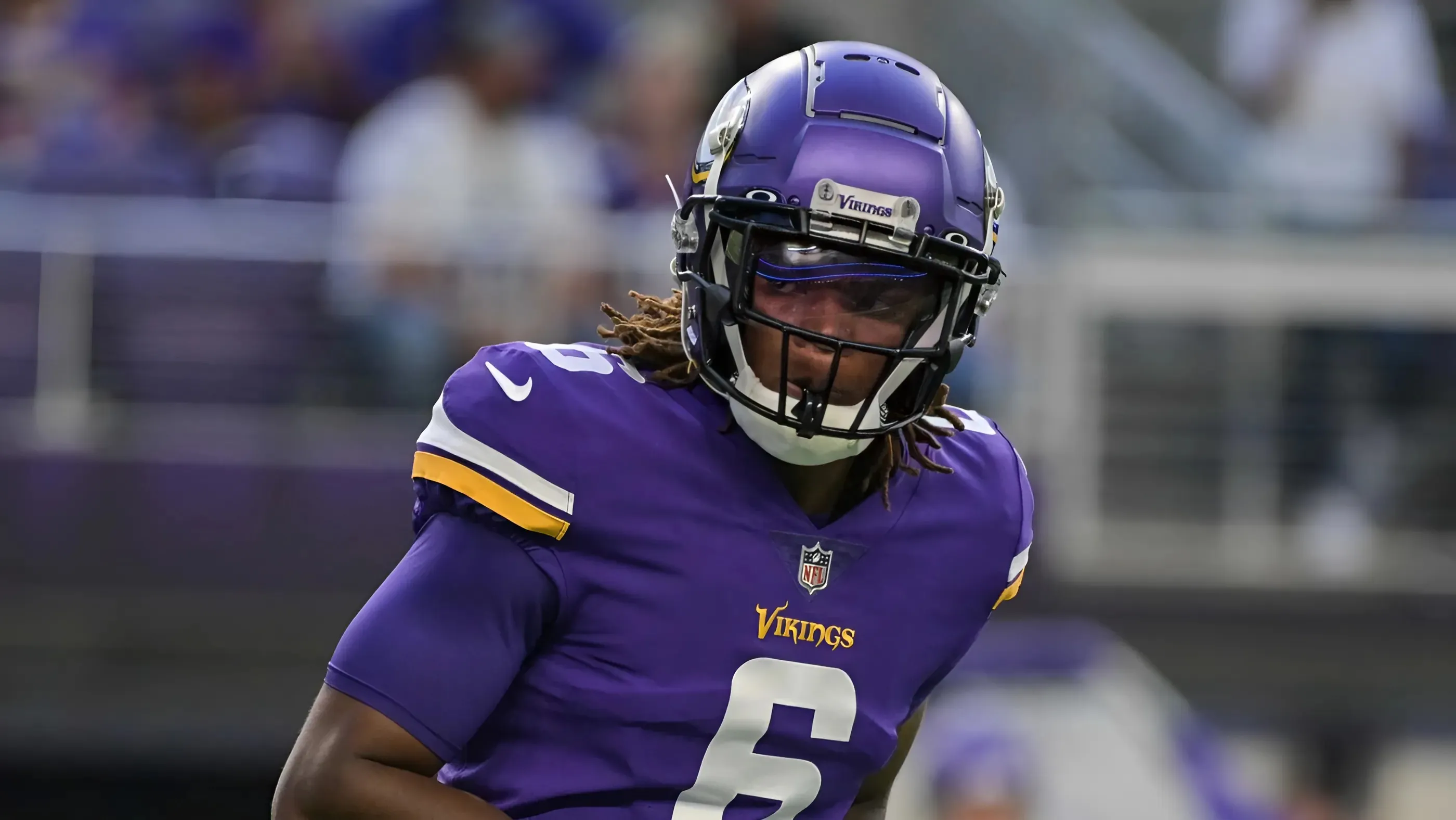 Minnesota Vikings Sever Ties With 2 Former 1st-Round Picks