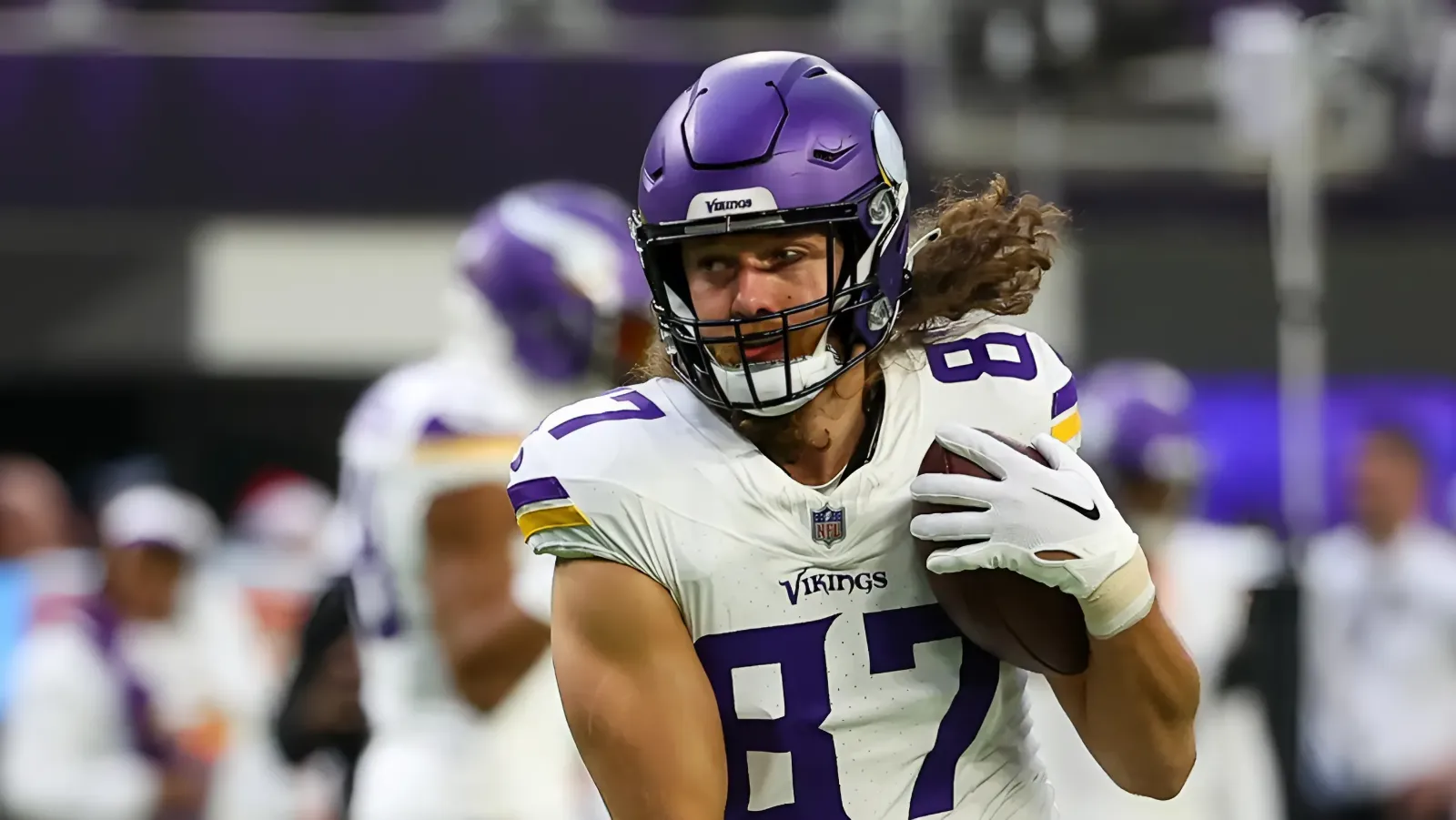 Vikings to open season without another offensive star to move down to 53