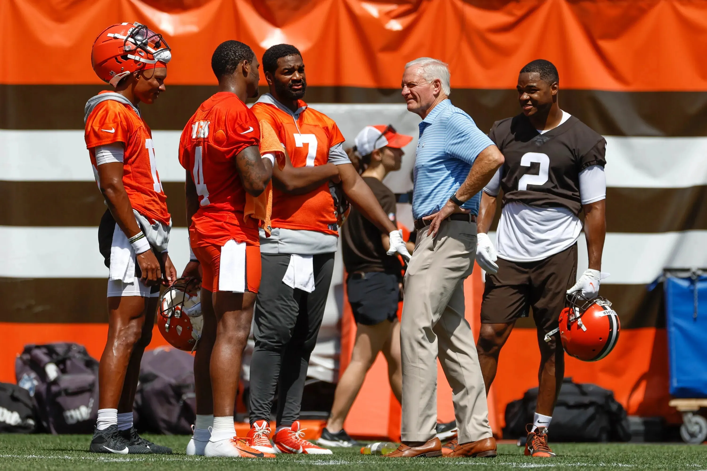 Browns Deemed ‘Logical Landing Spot’ for Reunion With QB Due to Watson’s Health