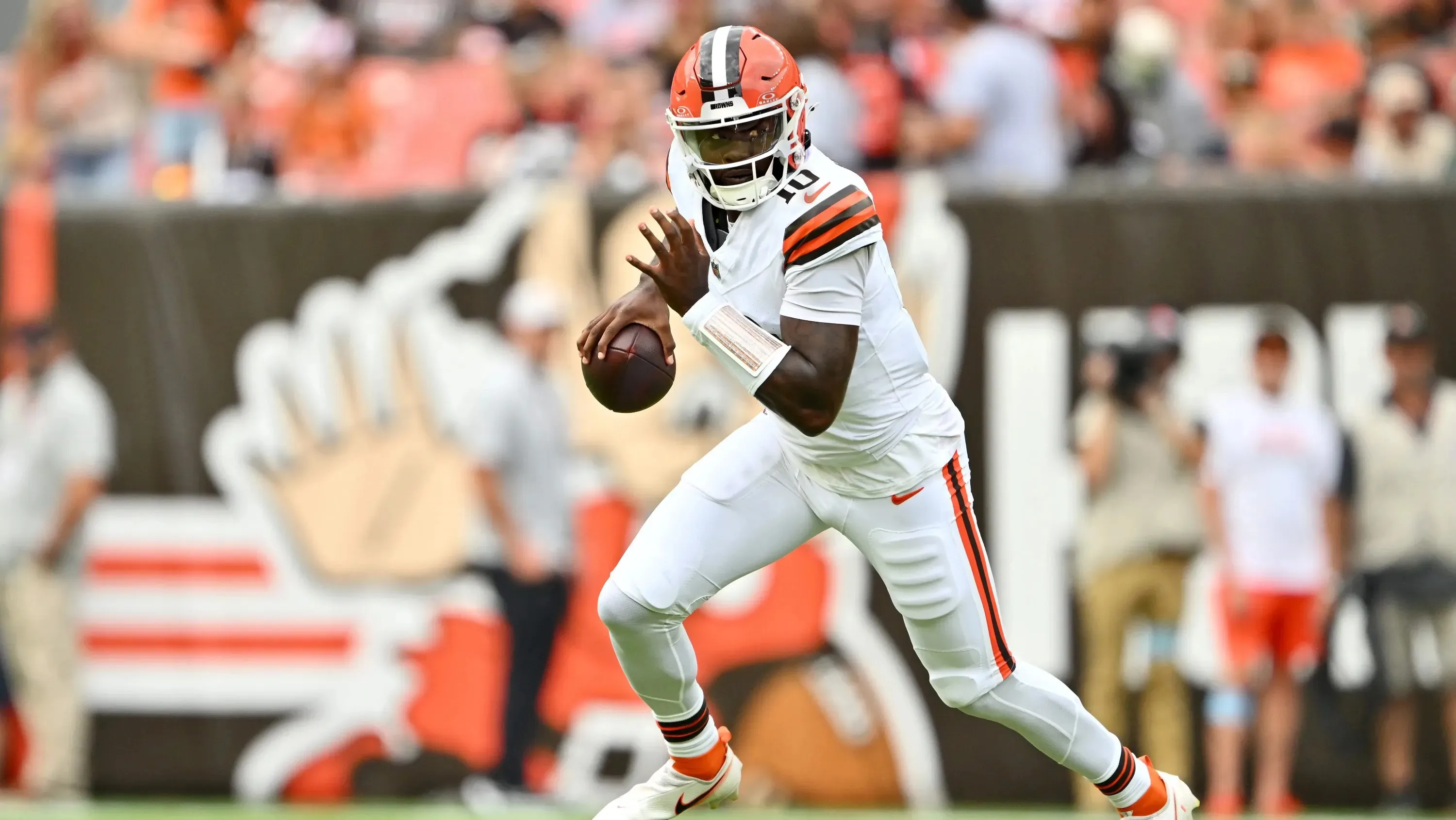 Browns release Tyler Huntley after shooting down Jameis Winston trade rumors