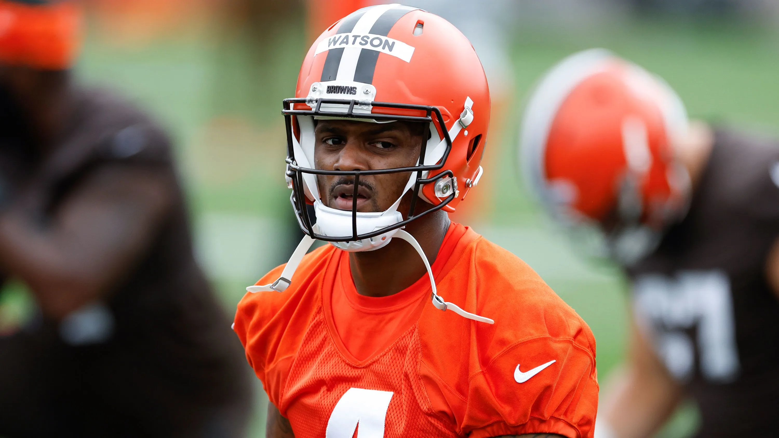 Browns Give 2-Word Statement on QB Situation Ahead of Opener