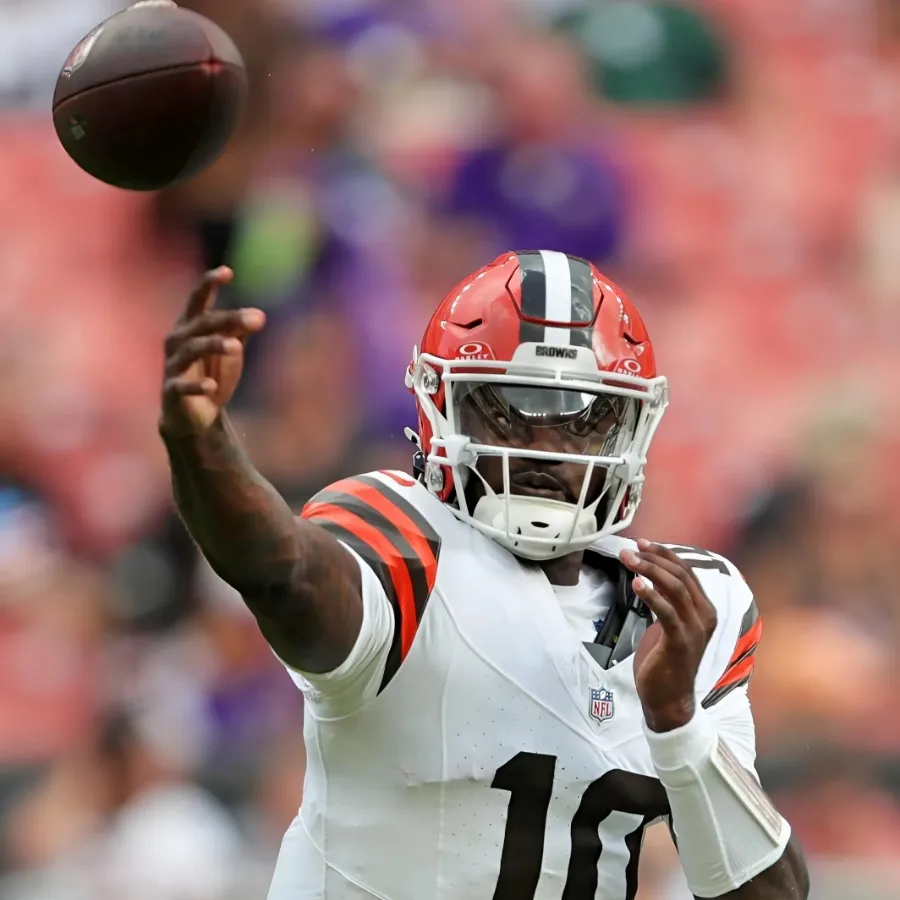 Browns Make Final Call in QB Competition, Cut Former Pro Bowler After Monster Game-copy