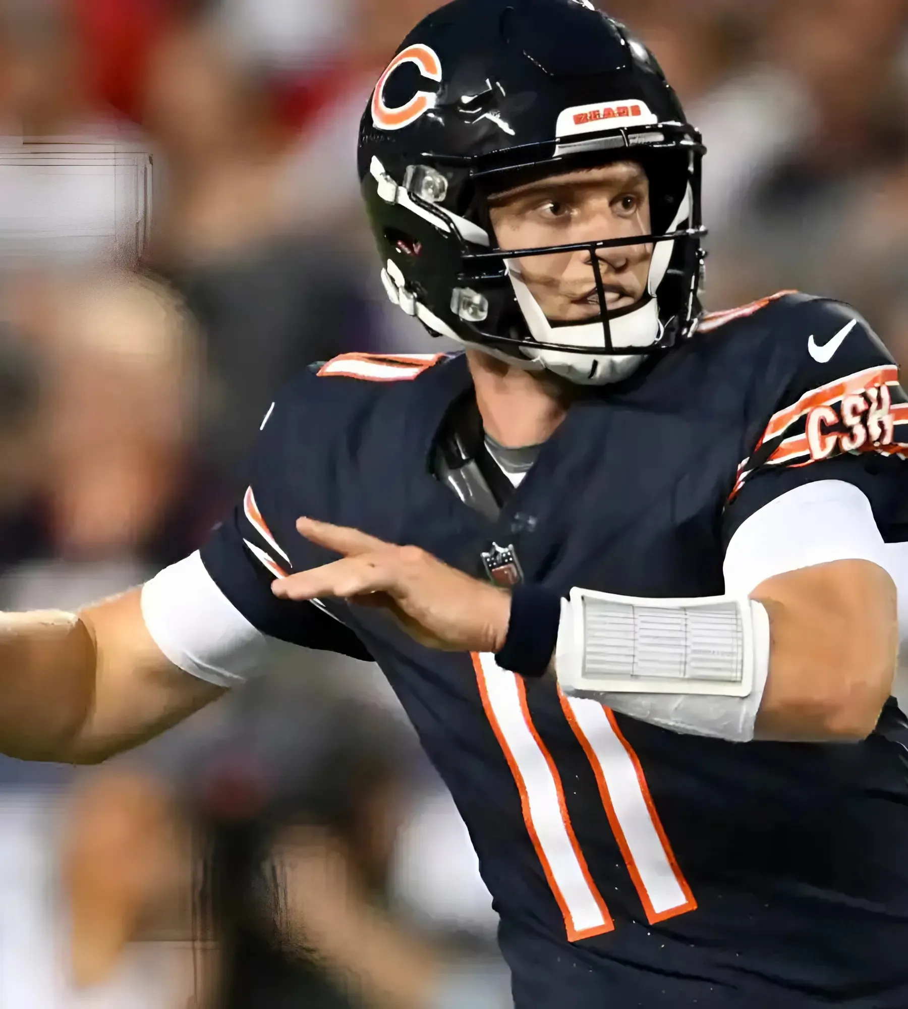 Bears’ Recently Cut QB Signs to NFC North Rival’s Active Roster