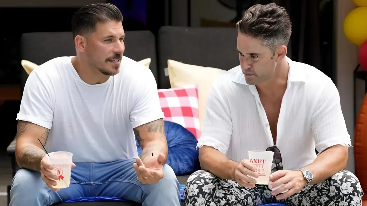 Jax Taylor Joins Jesse Lally for Dinner: Friends ‘Don’t Want Him To Be Alone’