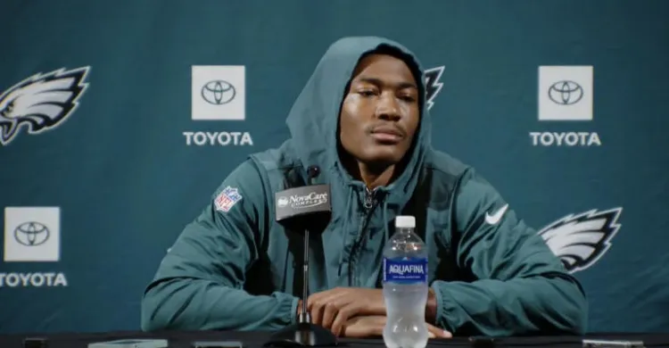 DeVonta Smith doesn’t seem too impressed with Eagles playing in Brazil