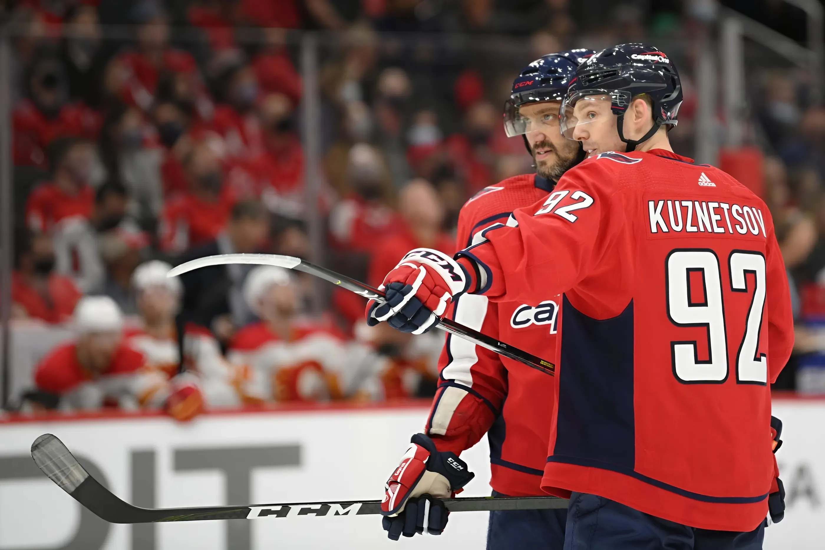 Evgeny Kuznetsov wants Alex Ovechkin to break Wayne Gretzky’s goal record this season ‘so that he won’t suffer anymore’