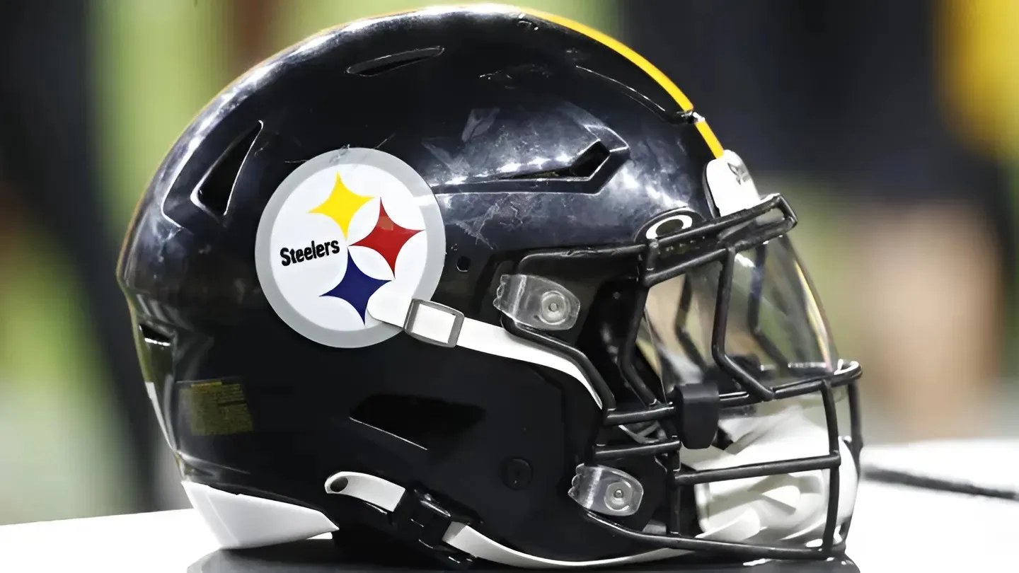 Ex-Eagles Playmaker Lands With Steelers Practice Squad In Last-Second Move