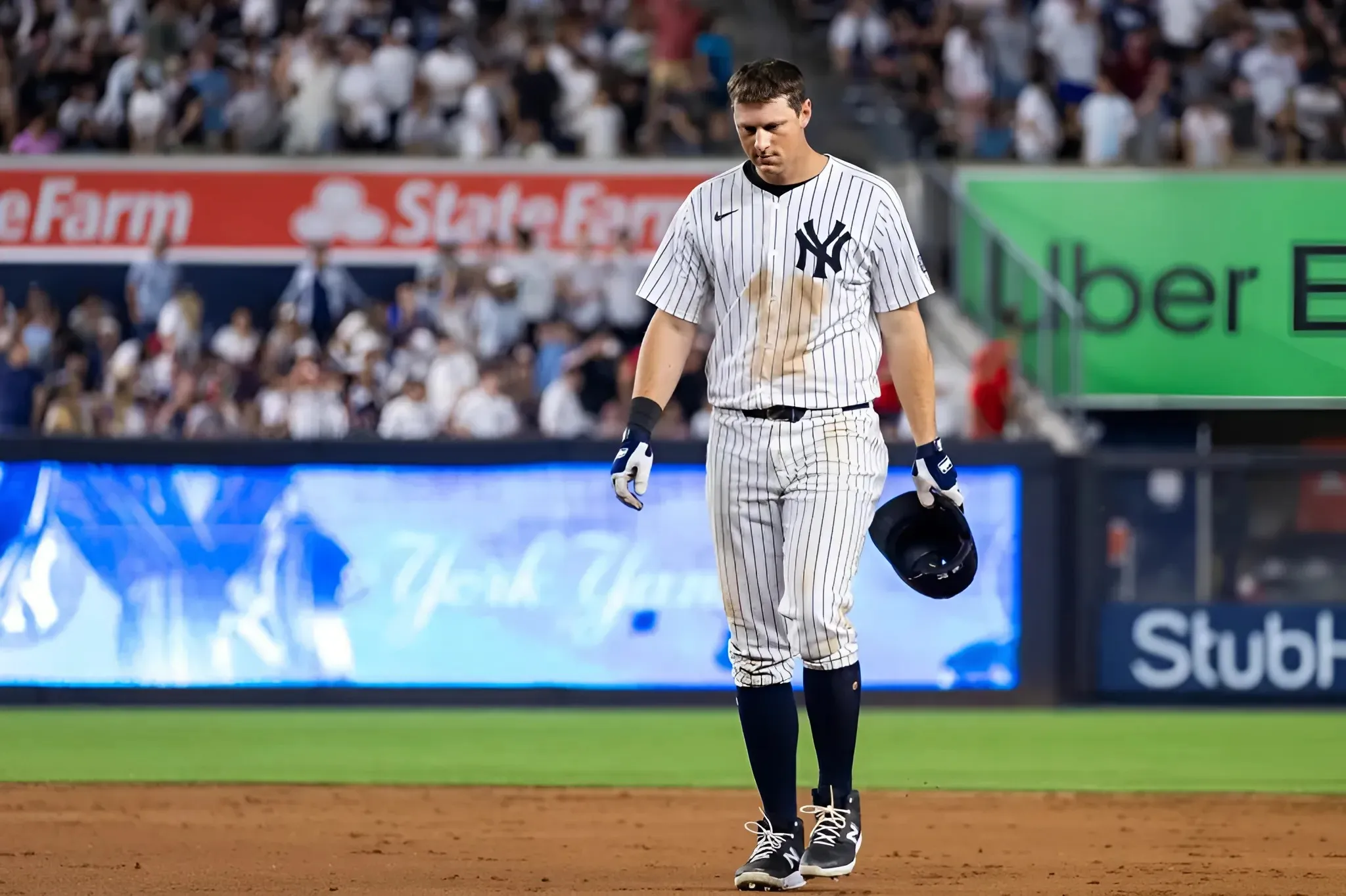 Yankees Face Tough Decisions as DJ LeMahieu Struggles with Reduced Playing Time and Offensive Slump